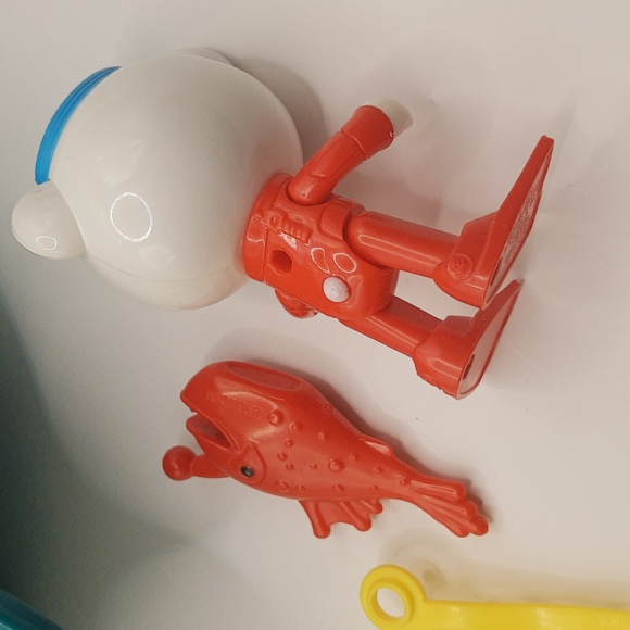 Fisher-Price Octonauts GUP A Mission Vehicle Playset COMPLETE with FLAWS - Picture 9 of 14